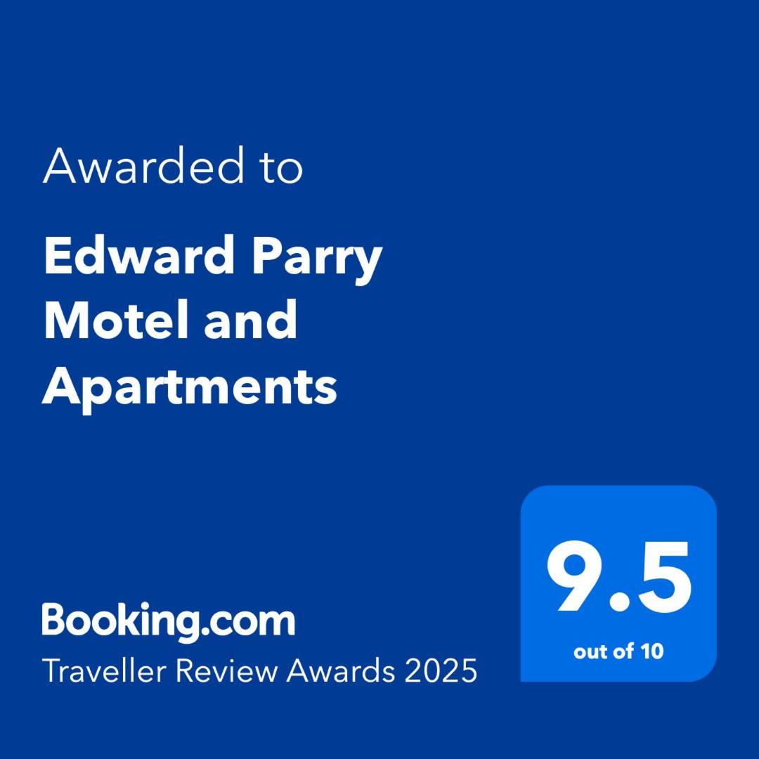 Edward Parry Motel And Apartments 탬워스 외부 사진
